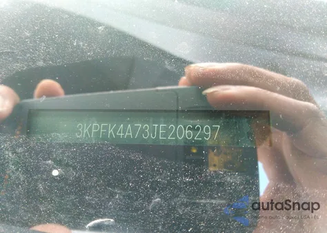 2018 Kia Forte Lx z USA, uszkodzony, nr VIN 3KPFK4A73JE206297